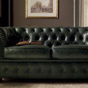 Двухместный диван Chester от итальянской фабрики Misura Salotti