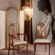 Элегантные стулья и ширам от Medea.