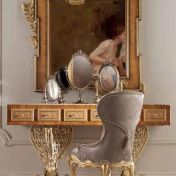 Комод и зеркало из коллекции HERMES