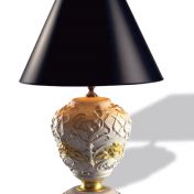 Настольная лампа в античном стиле