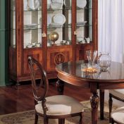 Набор для столовой или гостиной в классическом стиле 