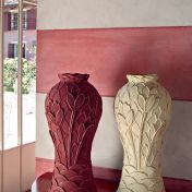 Высокая ваза из керамики от Tonin Casa