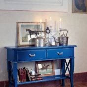 Ярко-синяя консоль из коллекции Decor 